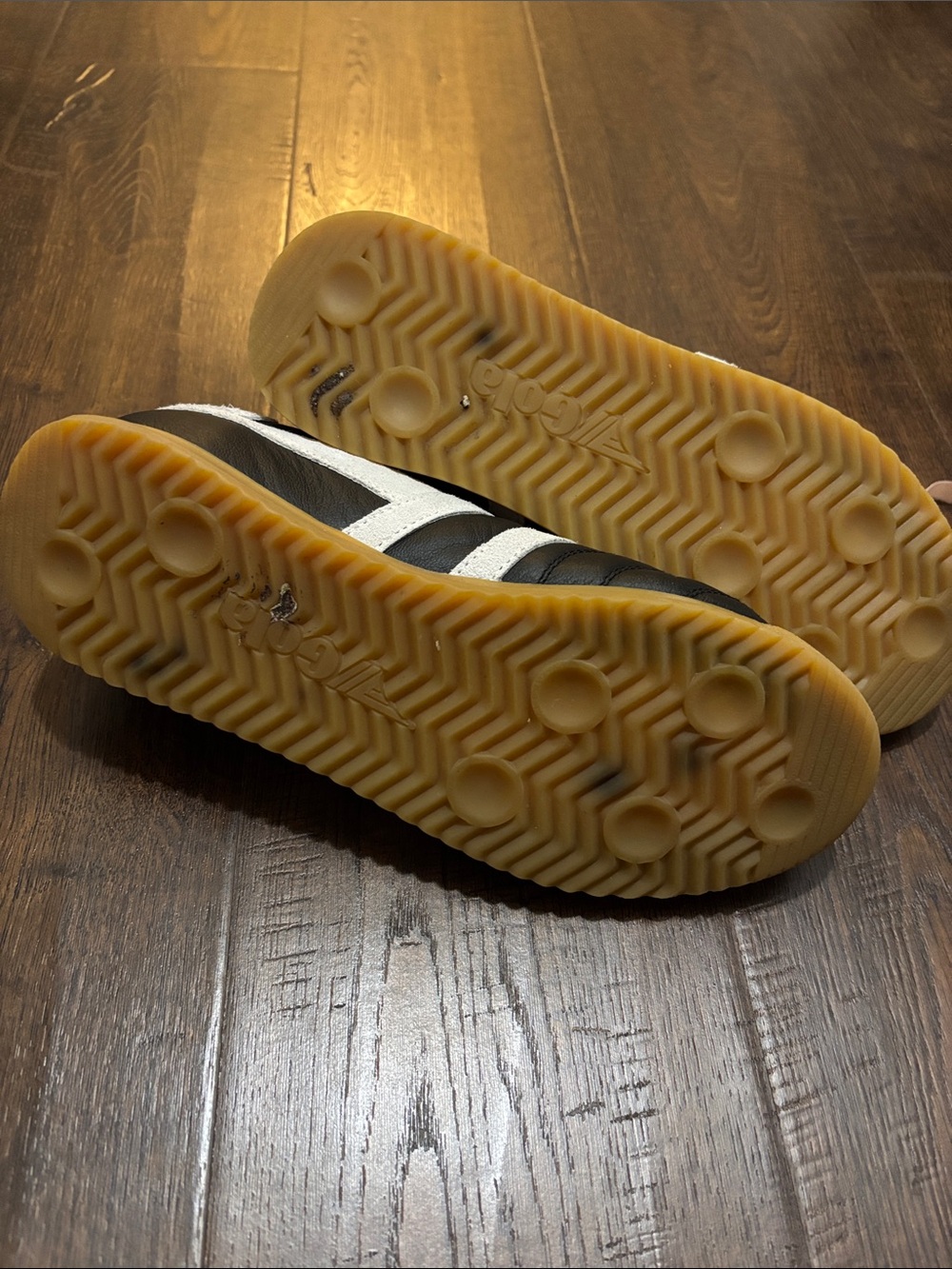 Gola x Anthropolgie Black Leather Sneakers with White Stripes &Pink Ribbon Laces - Picture 6 of 7
